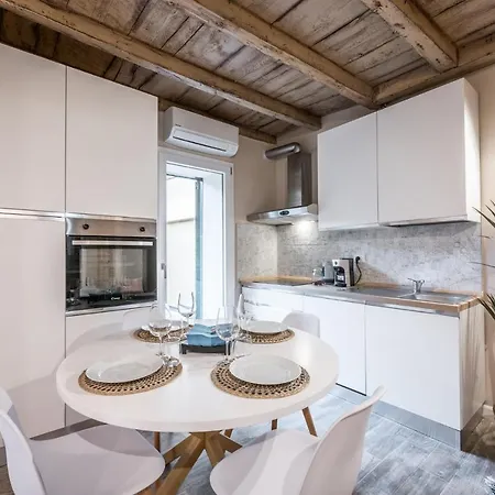 Broccaindosso Wood 5* * Bologna