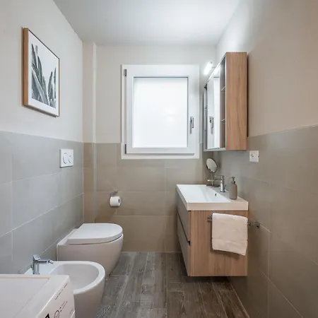 Broccaindosso Wood 5* * Bologna