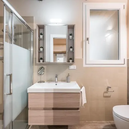 Broccaindosso Wood 5* * Boloňa