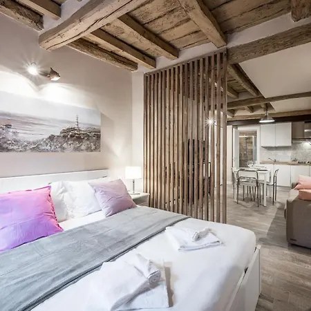 Apartmán Broccaindosso Wood 5* Boloňa